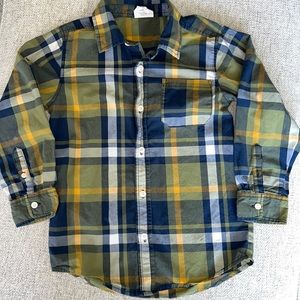 Crazy 8 plaid button up